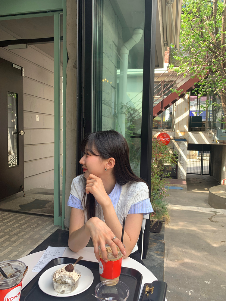 美色修身短袖襯衫