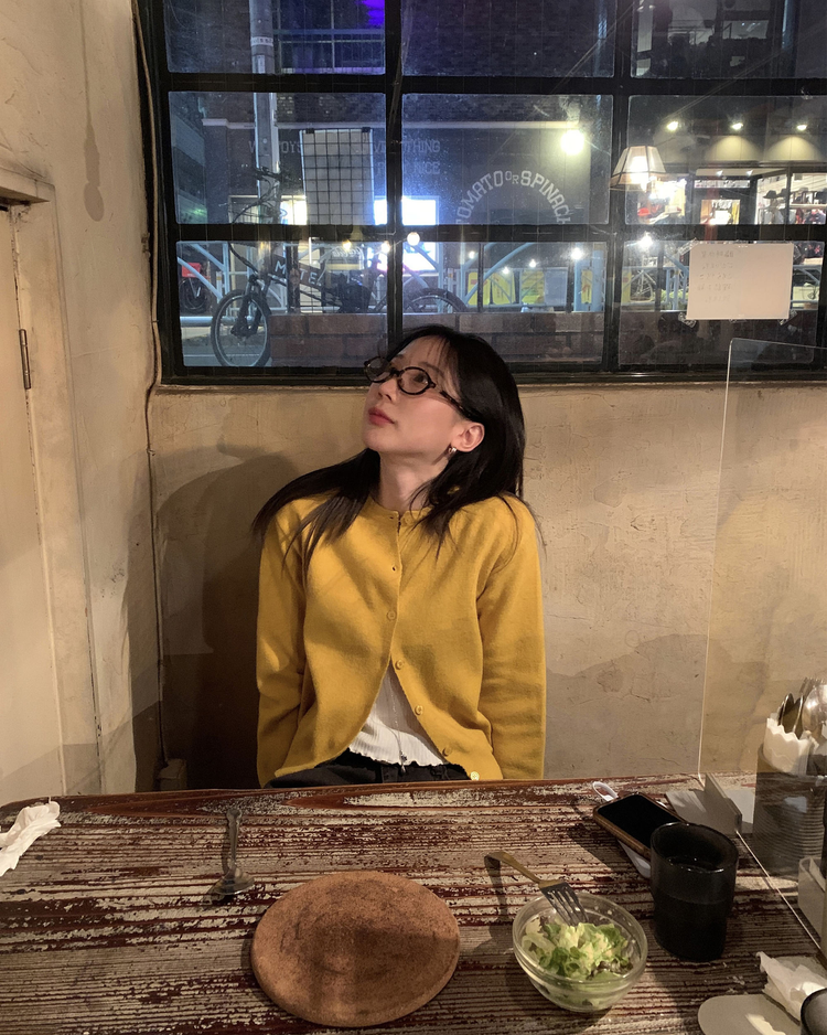 美色排鈕修腰針織衫