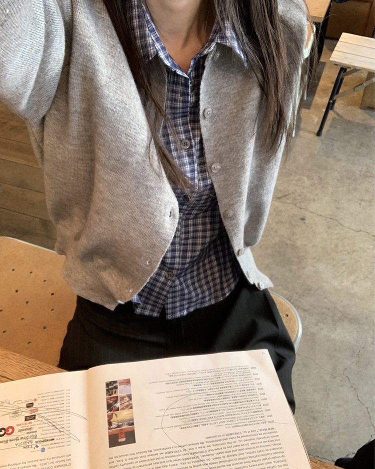 美色排鈕修腰針織衫