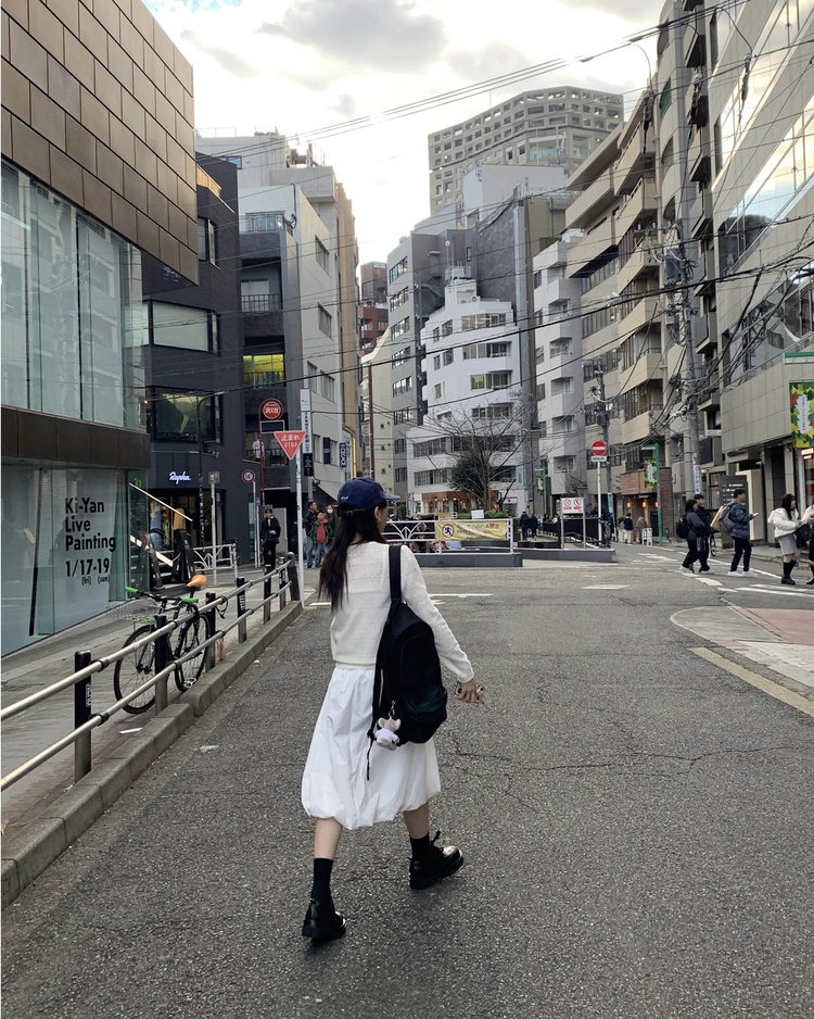 蕾絲縷空花紋細節背心