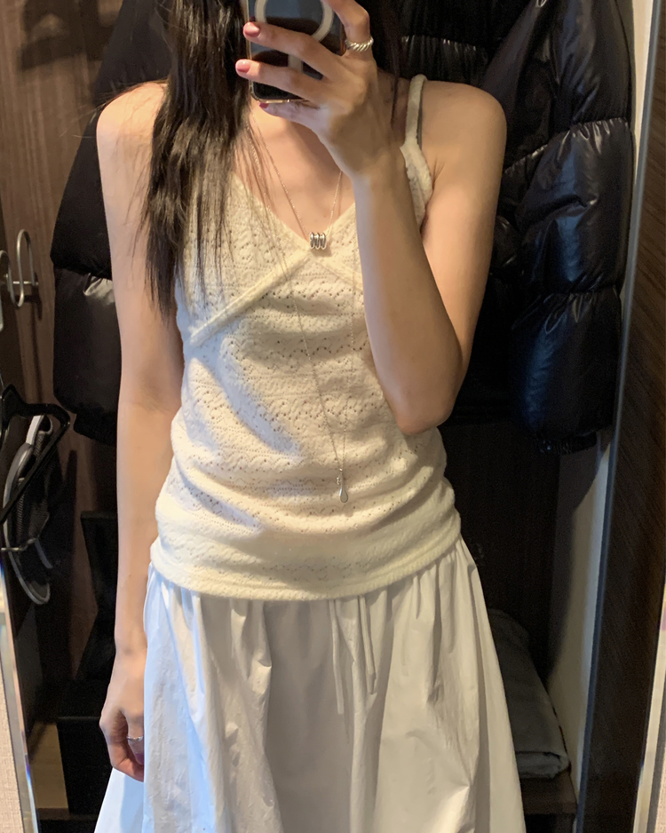 蕾絲縷空花紋細節背心