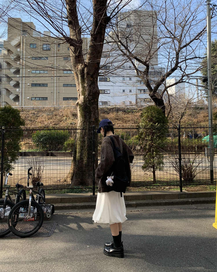 極簡抽繩中長泡泡裙