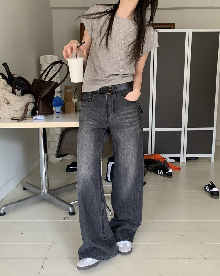 美刷色口袋細節長腿牛仔褲