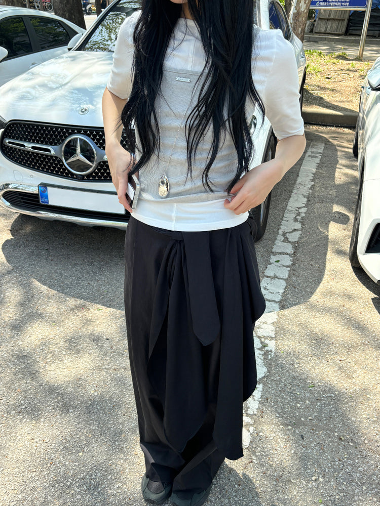 輕薄綁腰層次細節闊褲