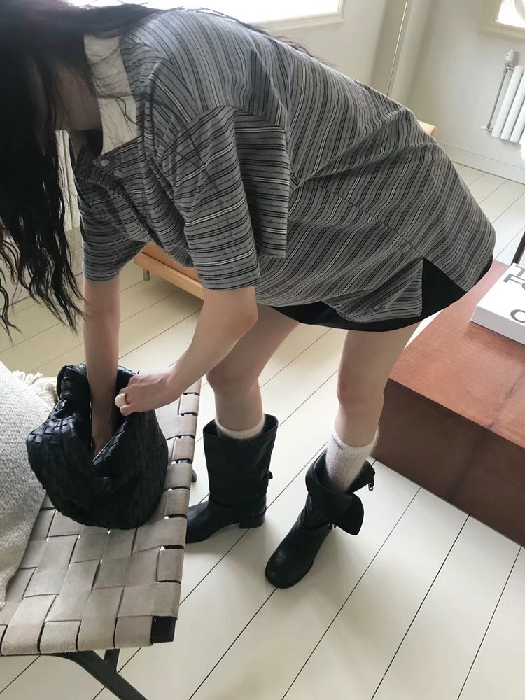 Polo領撞色條紋細節休閒上衣