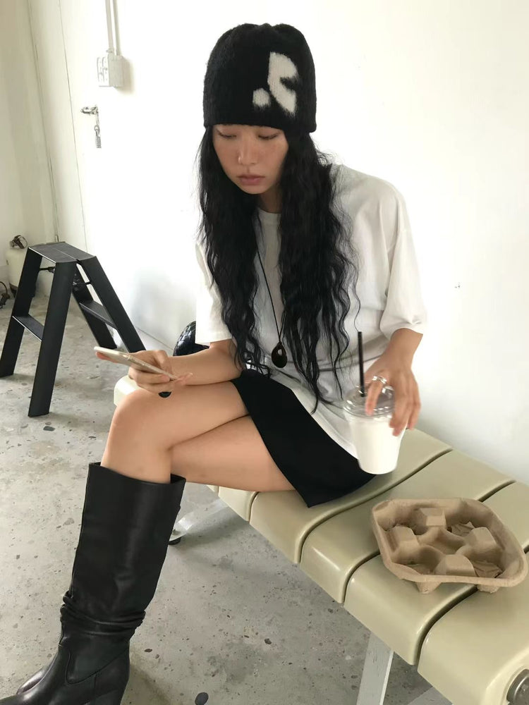 麂皮絨銀扣細節裙褲
