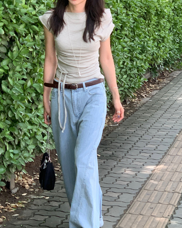 美肩抓皺綁帶細節上衣
