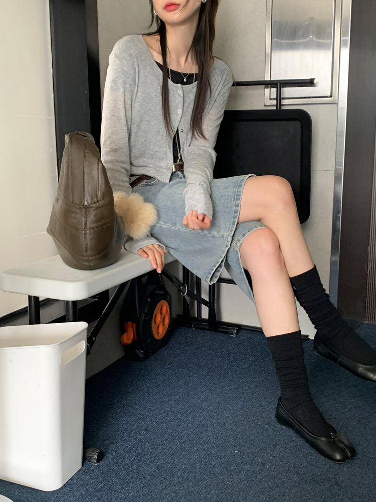 輕薄暗扣休閒上衣
