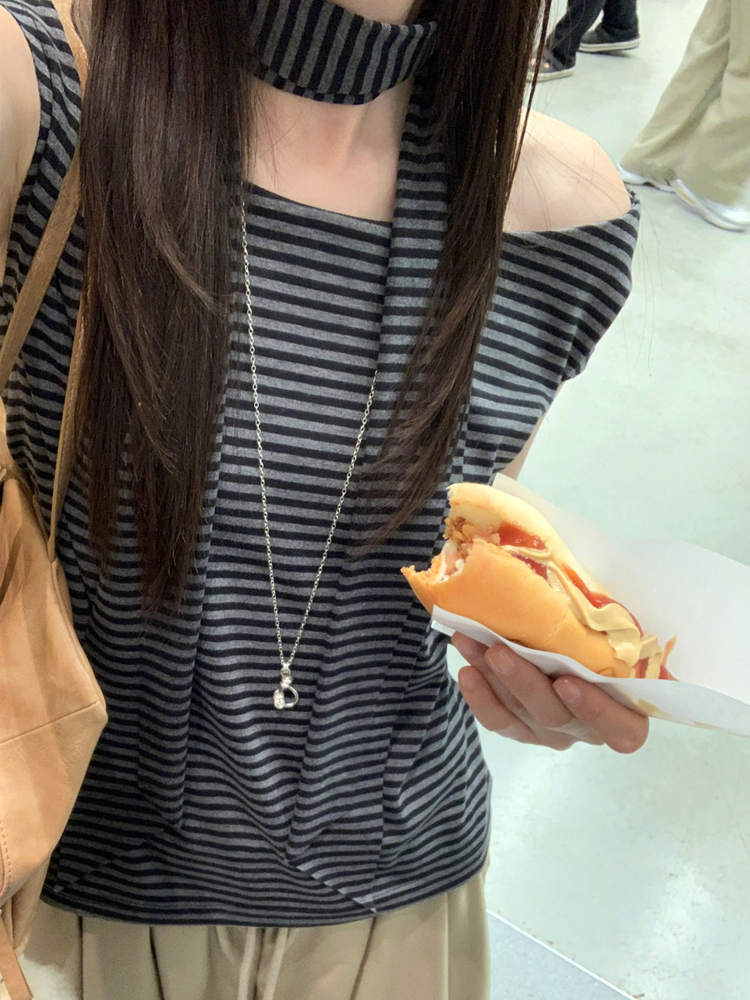 美肩條紋綁帶細節上衣