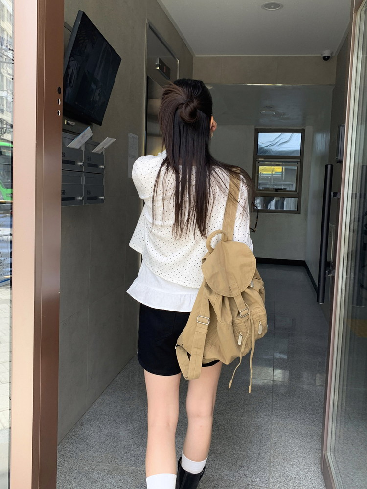花花暗紋理抓皺細節上衣