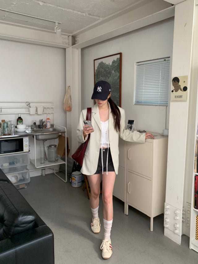 簡約紋理金屬細節低腰短褲