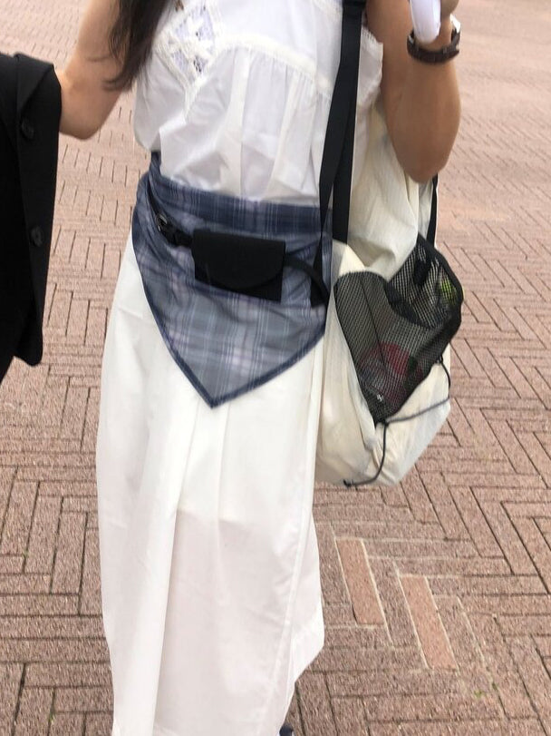微透格紋三角巾