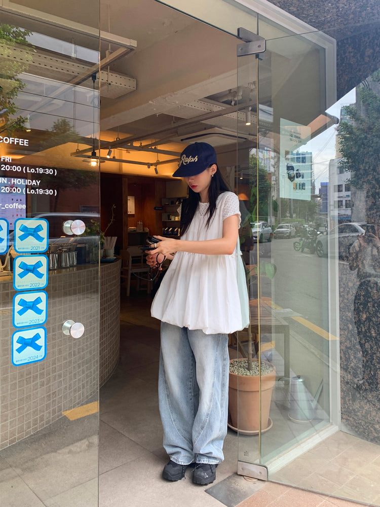 側弧壓線口袋細節牛仔褲