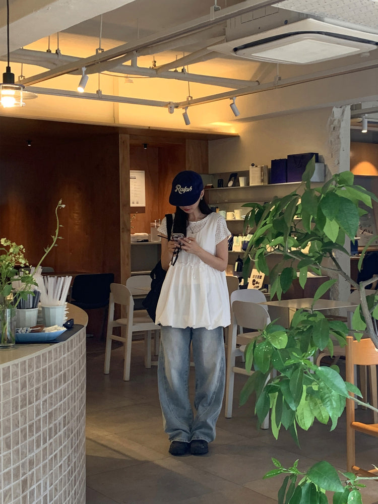 側弧壓線口袋細節牛仔褲