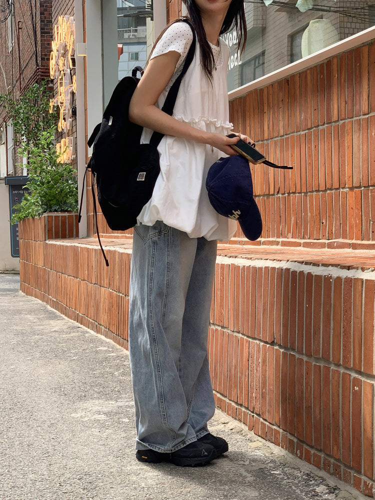側弧壓線口袋細節牛仔褲
