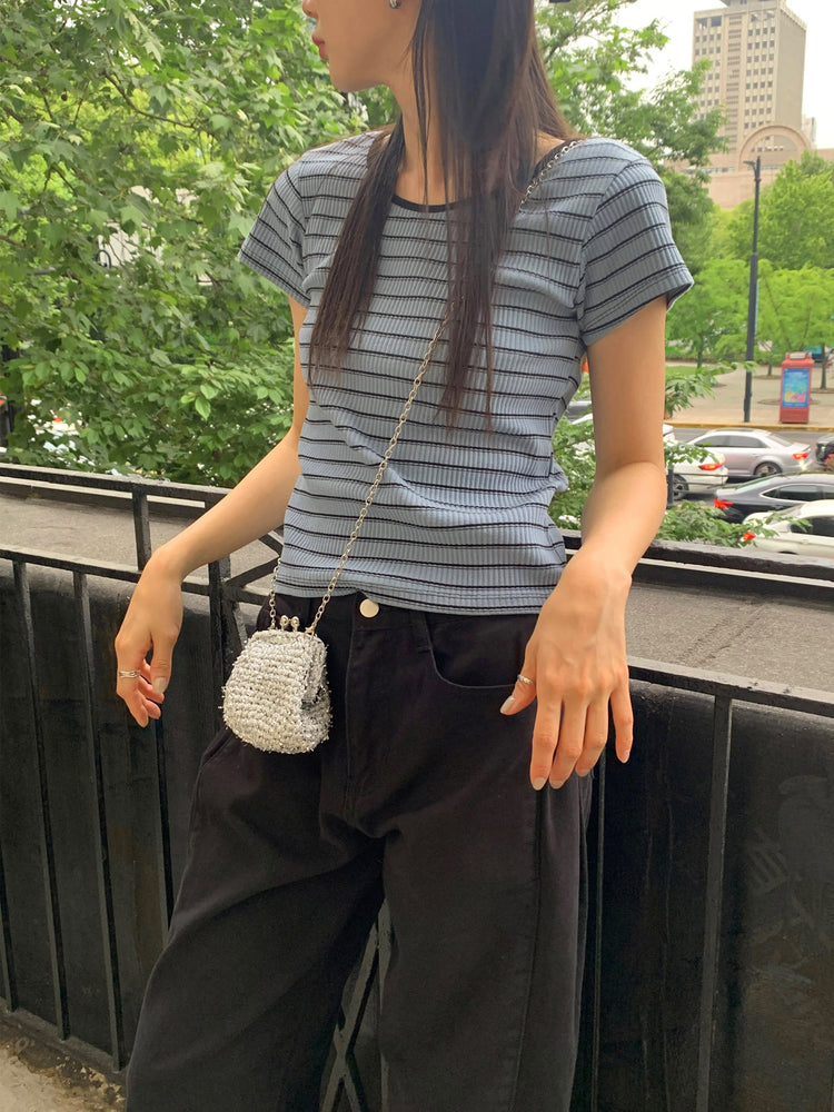 美背條紋撞色細節上衣