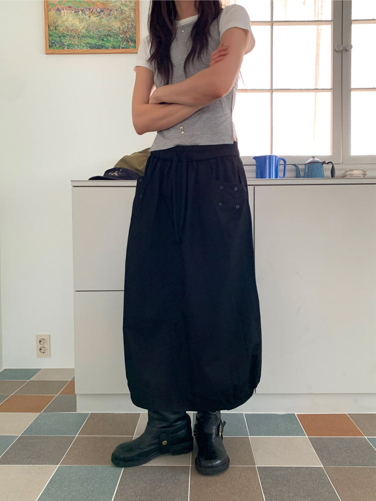 露腰綁帶細節背心