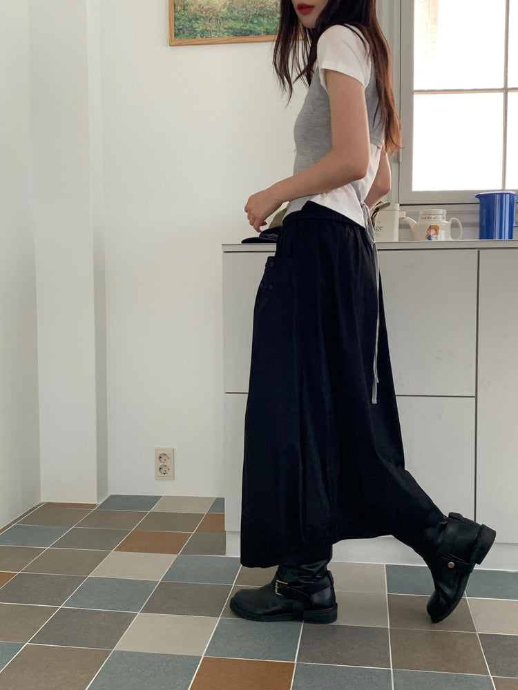 露腰綁帶細節背心