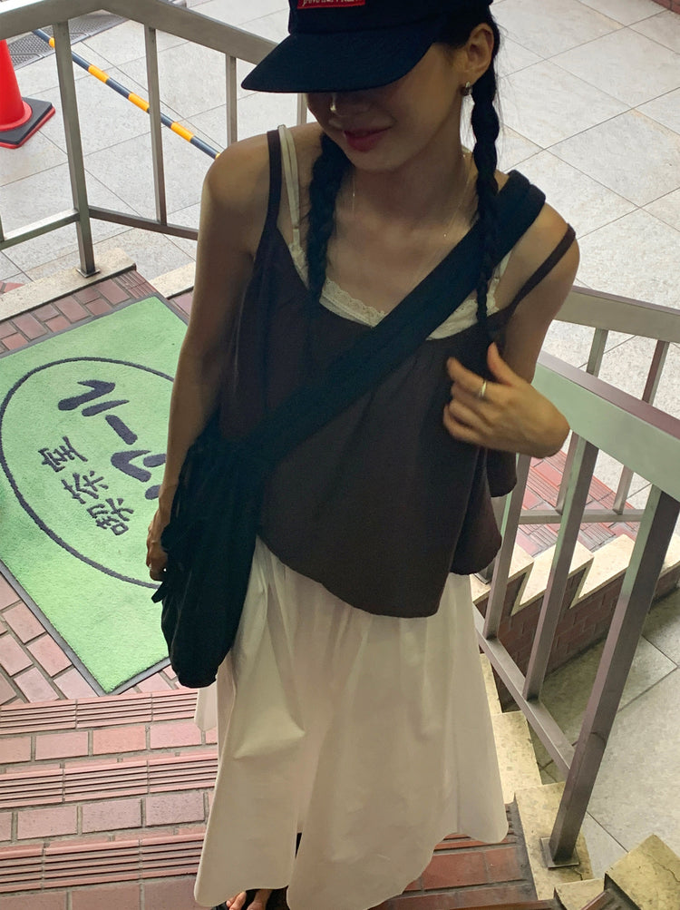 細肩帶壓褶寬鬆上衣