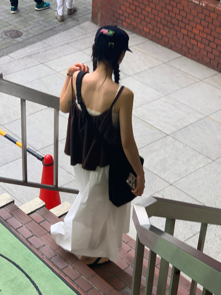 細肩帶壓褶寬鬆上衣