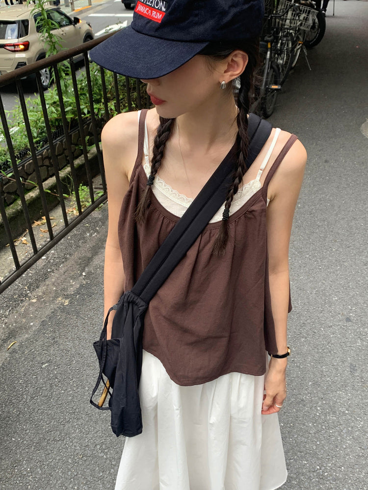 細肩帶壓褶寬鬆上衣