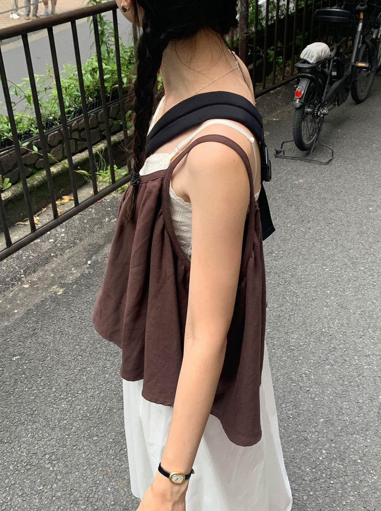 細肩帶壓褶寬鬆上衣