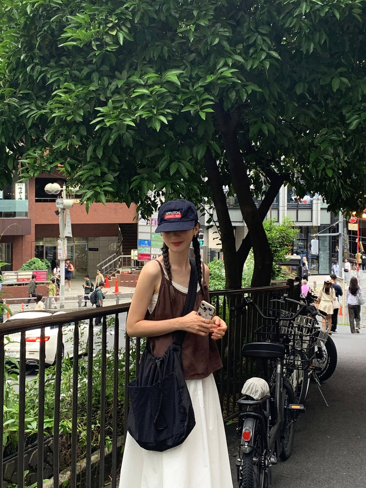 細肩帶壓褶寬鬆上衣