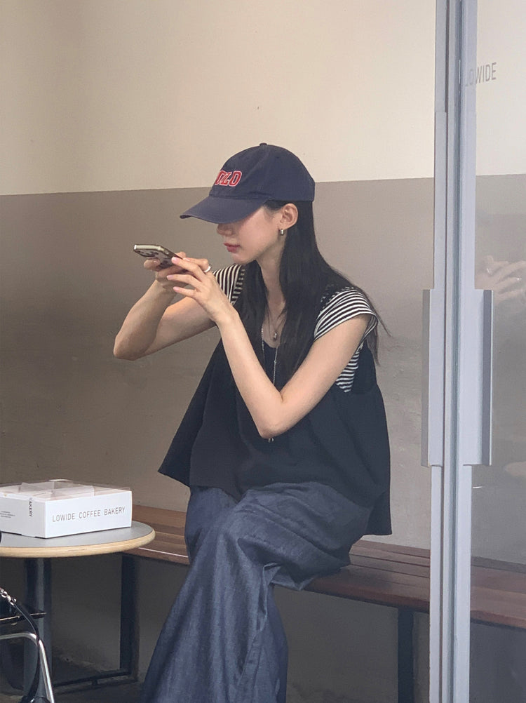 細肩帶壓褶寬鬆上衣