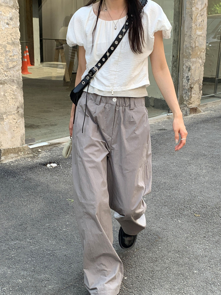 泡泡袖抓皺露腰細節上衣