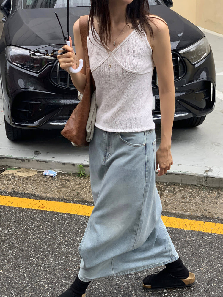 胸線細節修身針織背心