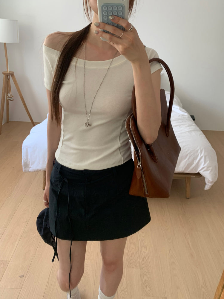 輕薄尼龍綁帶細節裙褲