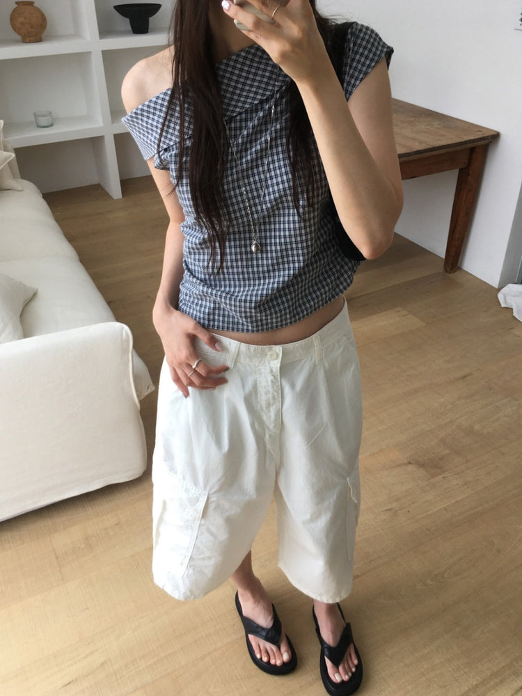 側露肩格紋修身上衣