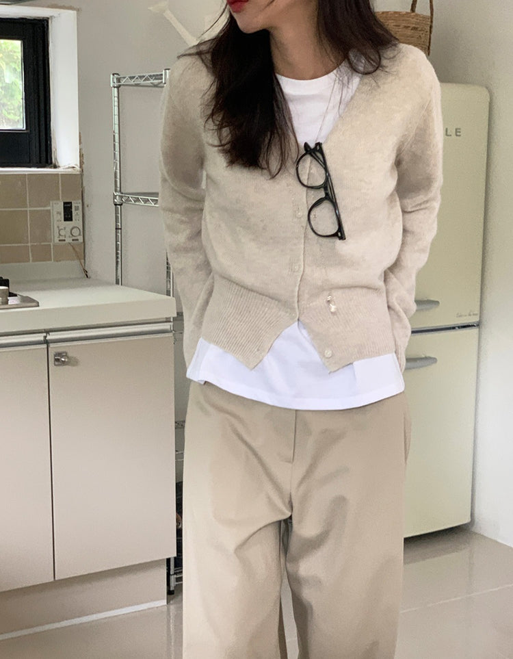 經典羊毛V領排鈕針織外套