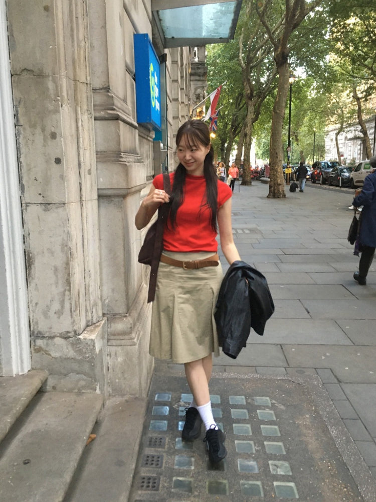 卷邊立領修身針織上衣