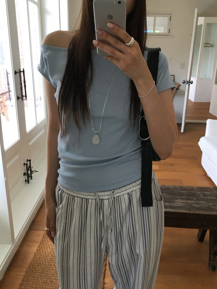 側露肩美色修身上衣