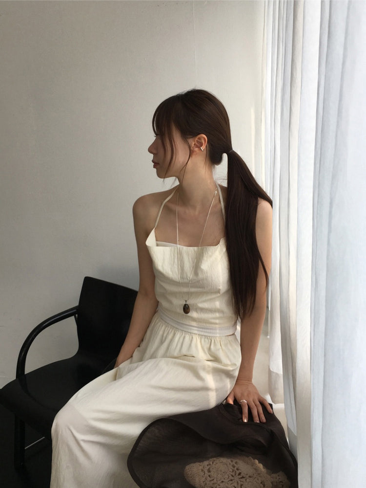尼龍掛脖綁帶細節上衣