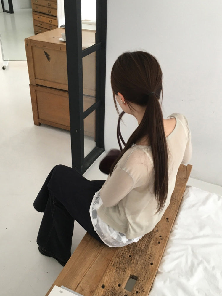 微透立體花綁帶細節上衣