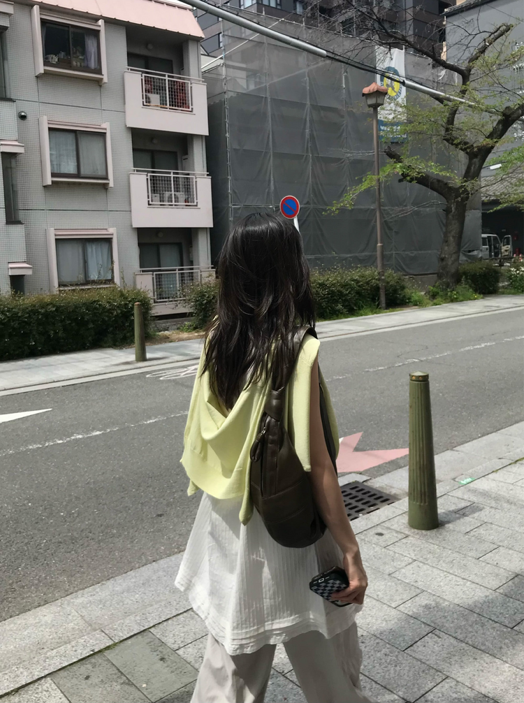 蕾絲邊坑紋細節連身裙