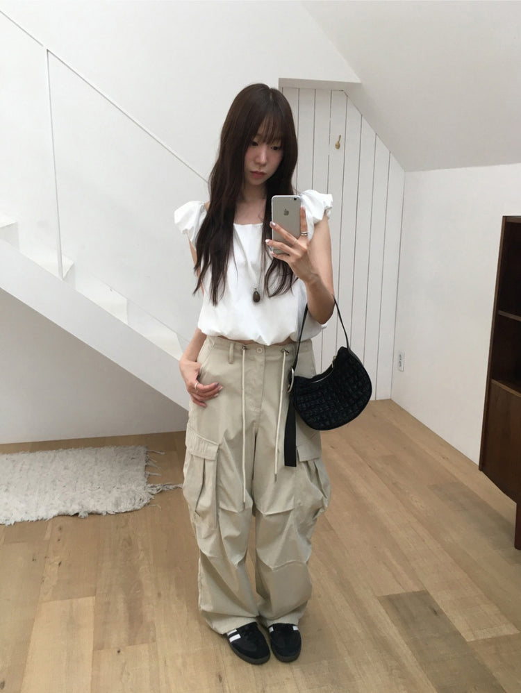 泡泡袖美背系帶上衣