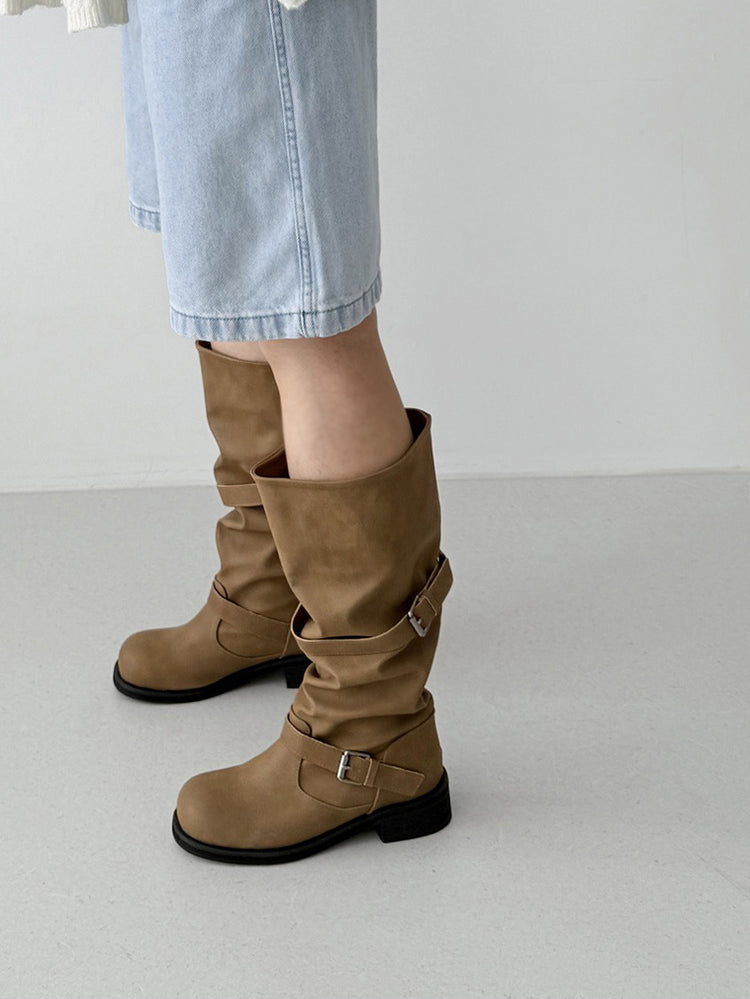 美色軟皮扣帶細節堆堆靴