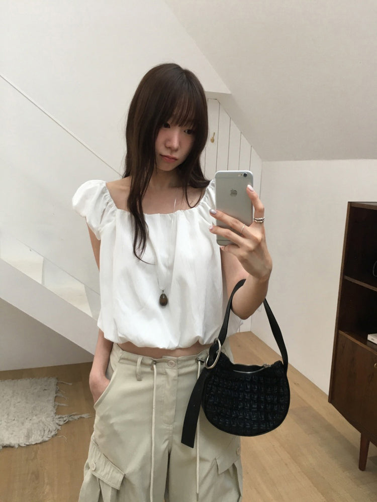 泡泡袖美背系帶上衣