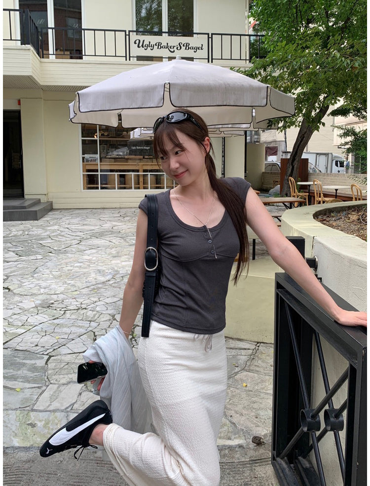 U領胸線排鈕上衣