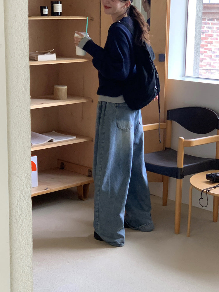花邊V領排鈕細節上衣