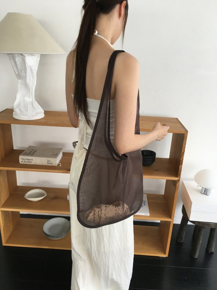 尼龍掛脖綁帶細節上衣