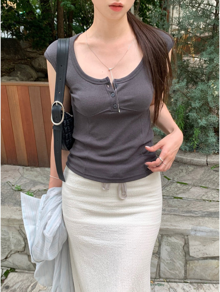 U領胸線排鈕上衣