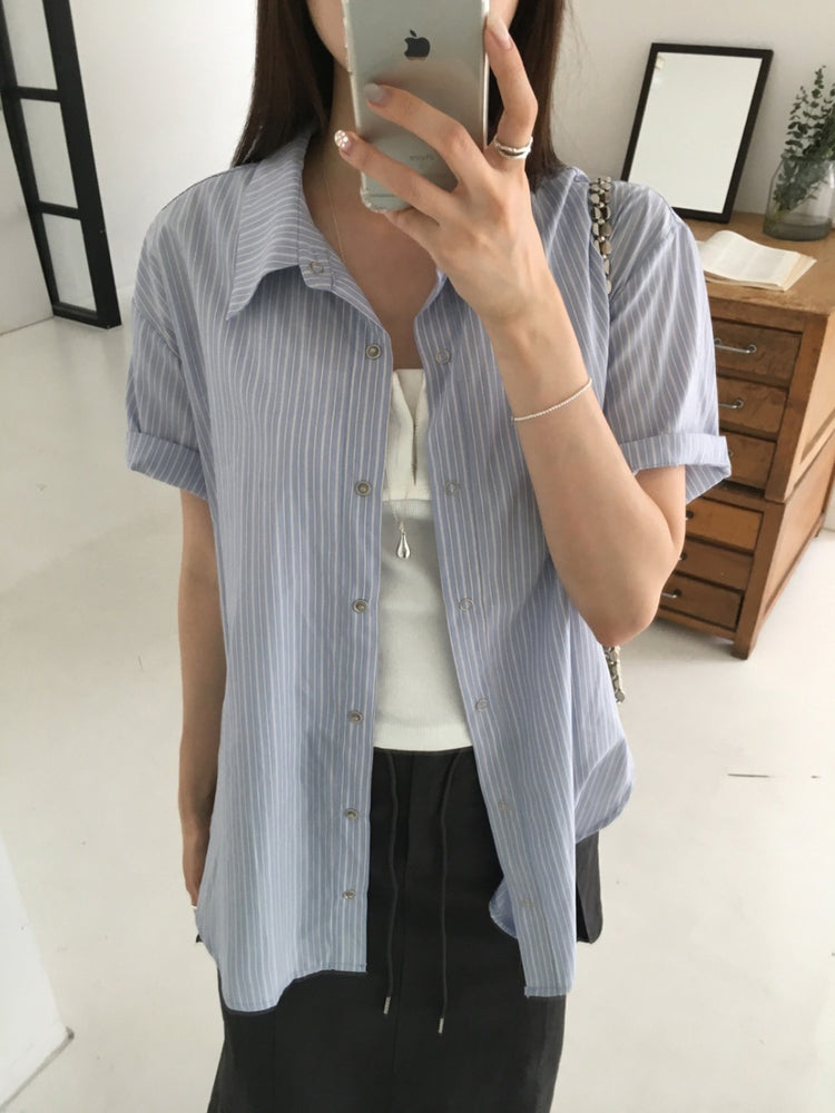 條紋翻領寬鬆襯衫