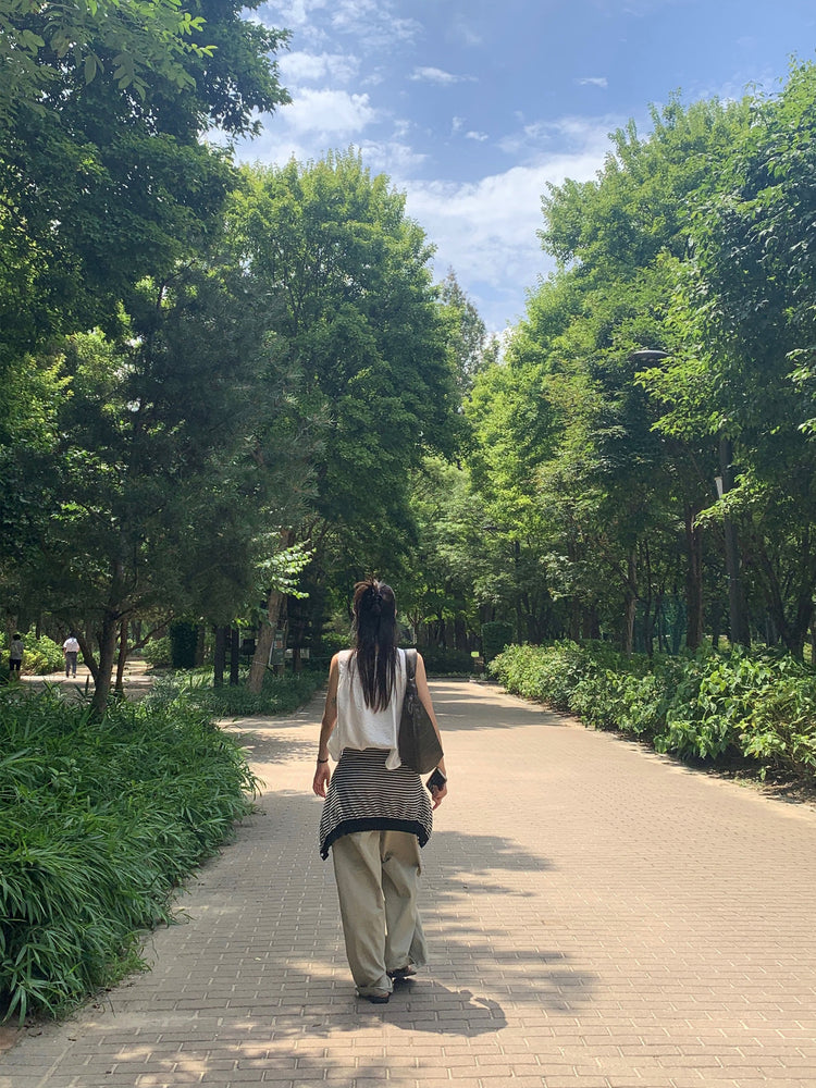 側單壓褶細節廓形褲