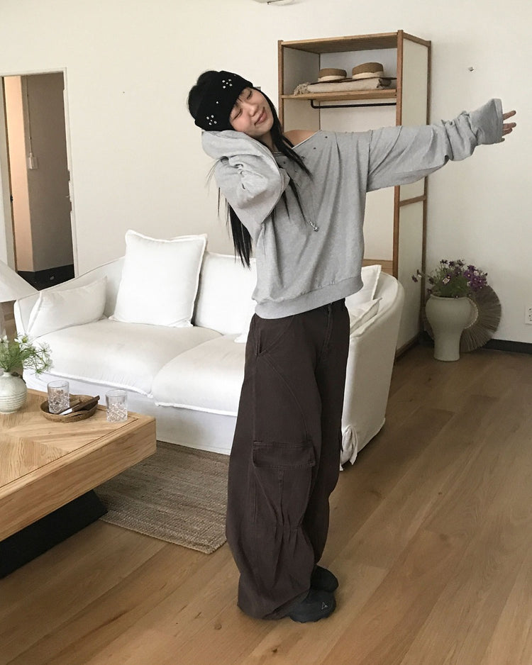 美肩不修邊鉚釘細節上衣