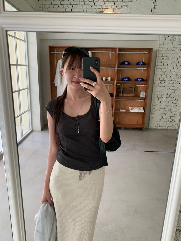 U領胸線排鈕上衣