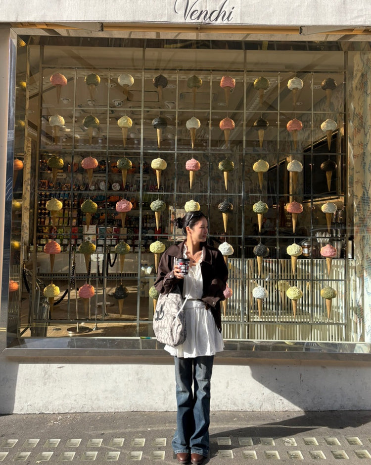 美色銀標細節翻領外套